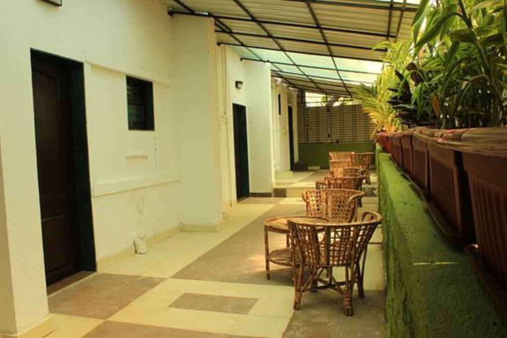 Urban Ville Hotel ปูเน่ ภายนอก รูปภาพ